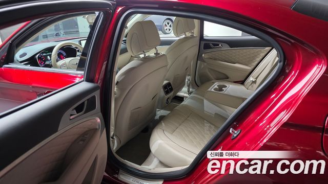 Genesis G70 2019 — photo 17
