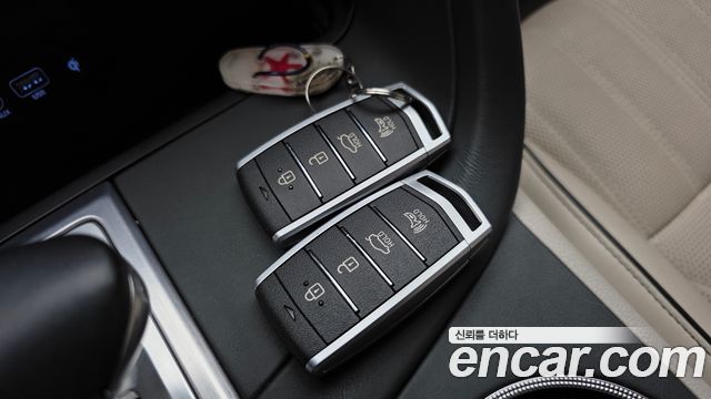 Genesis G70 2019 — photo 28