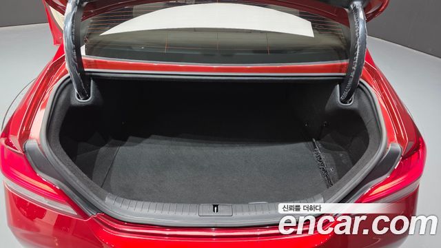 Genesis G70 2019 — photo 32