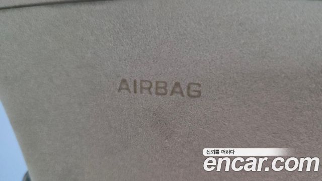 Genesis G70 2019 — photo 33