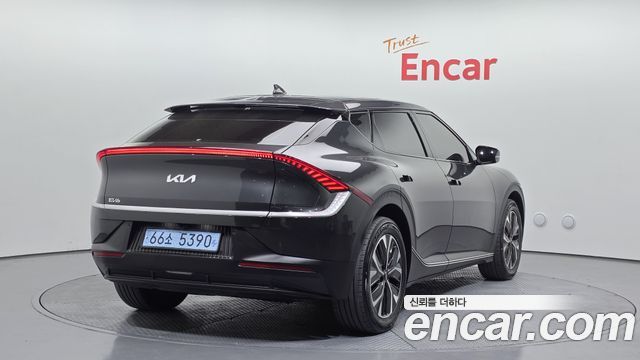 Kia EV6 2024 — photo 2