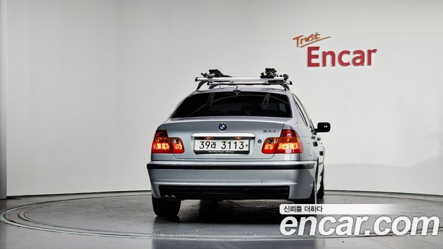 BMW 3-Series 2003 — photo 4