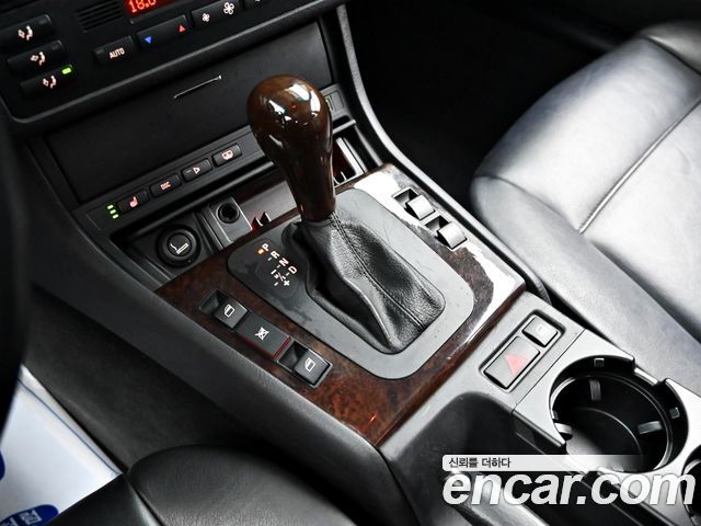 BMW 3-Series 2003 — photo 9