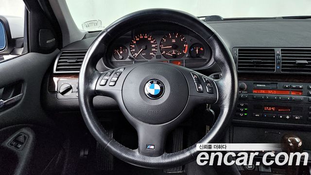 BMW 3-Series 2003 — photo 13