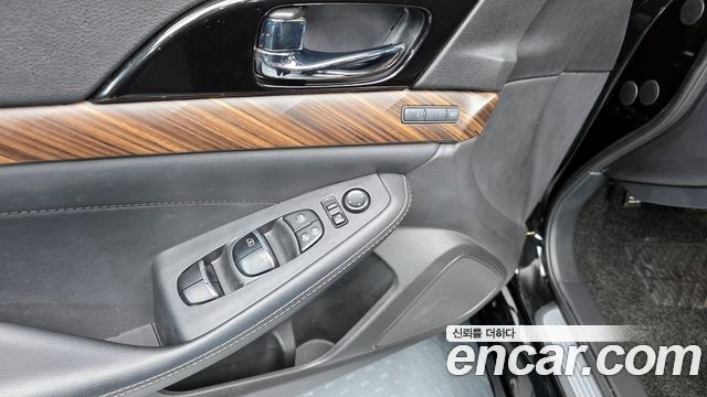 Nissan Maxima 2017 — photo 17