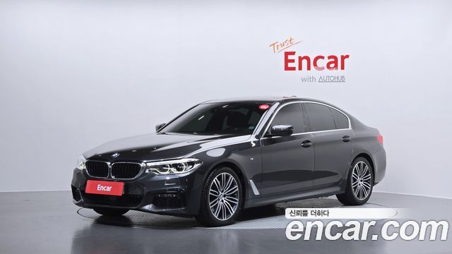 BMW 5-Series 2020 — photo 1
