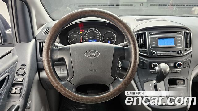 Hyundai Starex 2017 — photo 14
