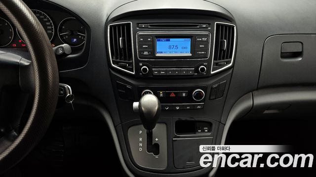 Hyundai Starex 2017 — photo 15