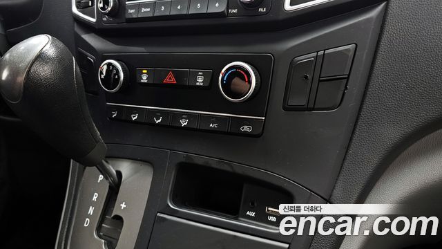 Hyundai Starex 2017 — photo 16