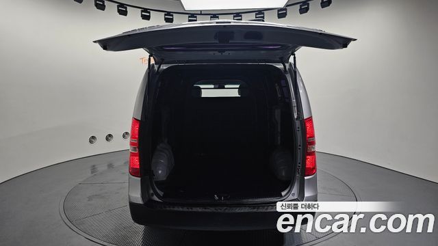 Hyundai Starex 2017 — photo 20