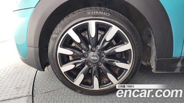 Mini Cooper Convertible 2019 — photo 5