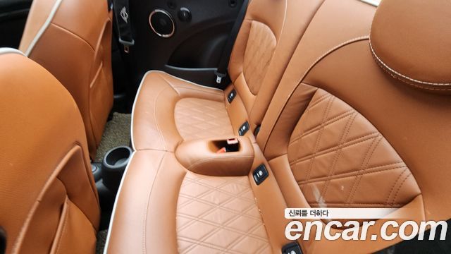 Mini Cooper Convertible 2019 — photo 12
