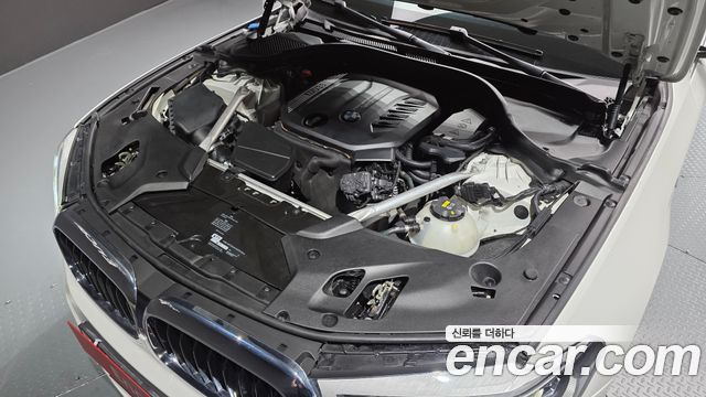 BMW 5-Series 2019 — photo 6