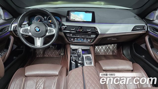 BMW 5-Series 2019 — photo 7
