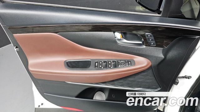 Hyundai Santafe 2020 — photo 14