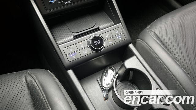 Hyundai Kona 2023 — photo 25