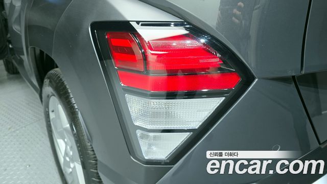 Hyundai Kona 2023 — photo 9