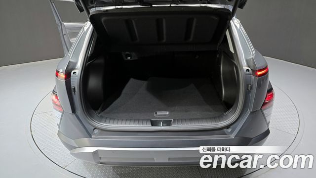 Hyundai Kona 2023 — photo 32