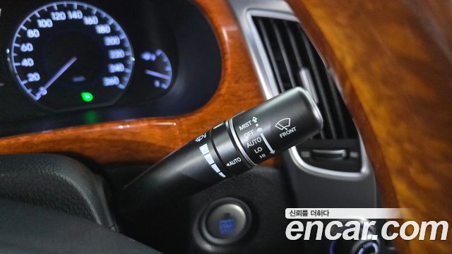 Hyundai Equus 2012 — photo 39