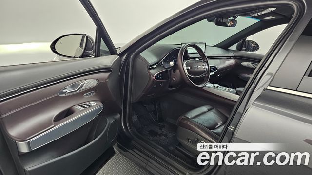 Genesis GV70 2021 — photo 13