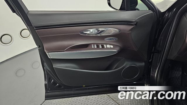 Genesis GV70 2021 — photo 14