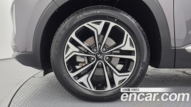 Hyundai Santafe 2019 — photo 5