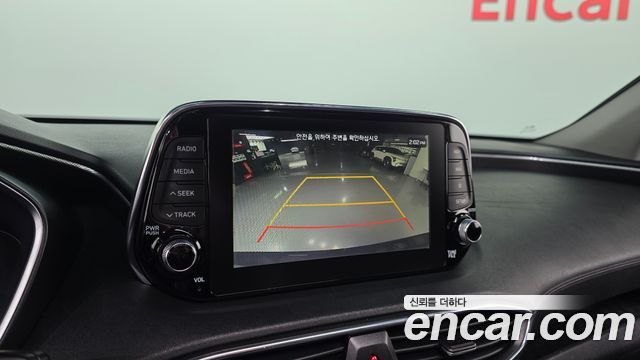Hyundai Santafe 2019 — photo 21