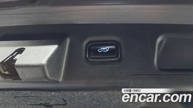Hyundai Santafe 2019 — photo 22