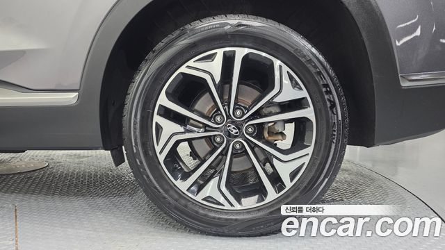 Hyundai Santafe 2019 — photo 7
