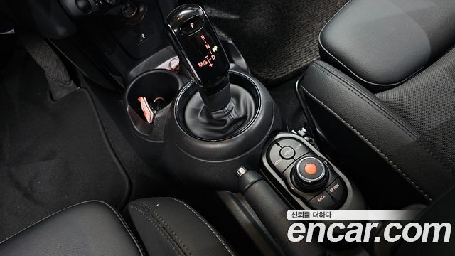 Mini Cooper 2022 — photo 12