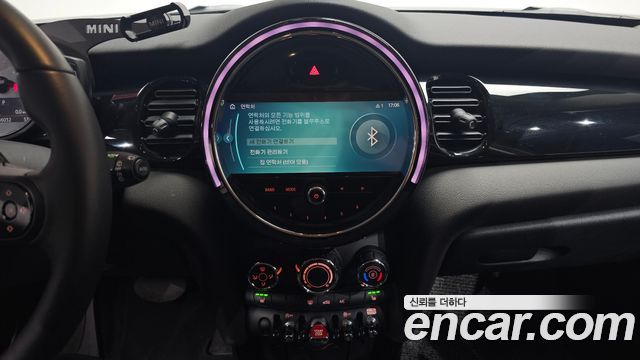 Mini Cooper 2022 — photo 19