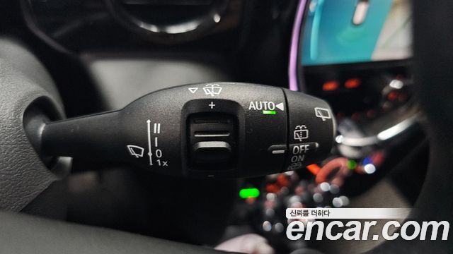 Mini Cooper 2022 — photo 25