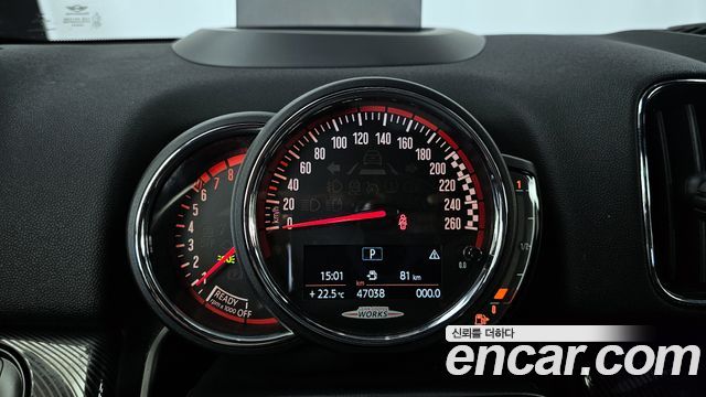 Mini Countryman 2018 — photo 11