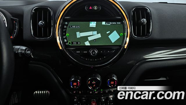 Mini Countryman 2018 — photo 20