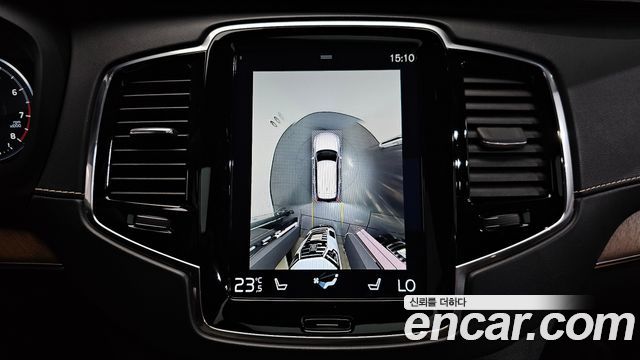 Volvo XC90 2017 — photo 20