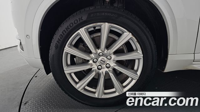 Volvo XC90 2017 — photo 7