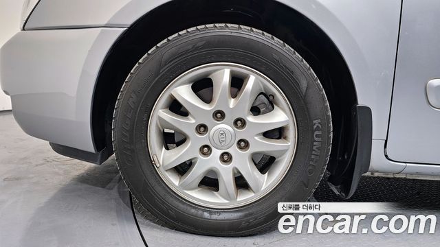 Kia Canival 2009 — photo 5