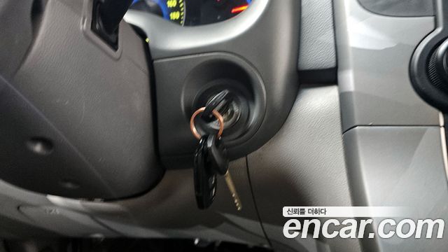 Kia Canival 2009 — photo 15