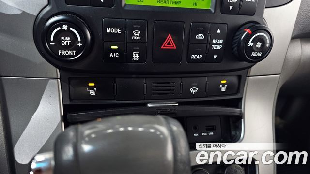 Kia Canival 2009 — photo 18