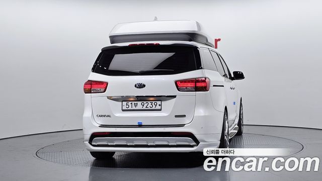 Kia Canival 2015 — photo 4