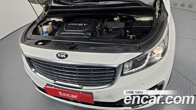 Kia Canival 2015 — photo 6