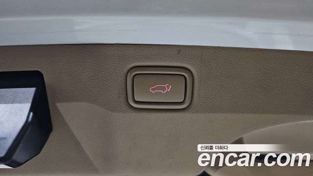 Kia Canival 2015 — photo 20