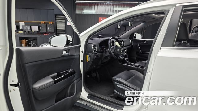 Kia Sportage 2016 — photo 13
