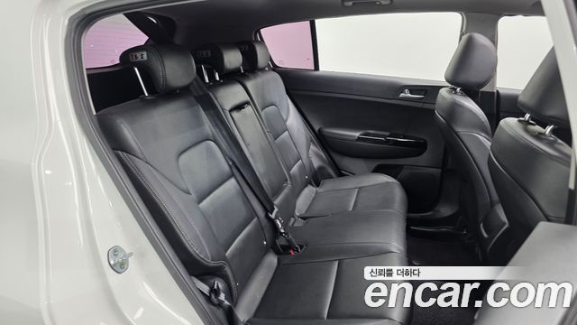 Kia Sportage 2016 — photo 17