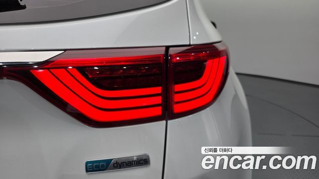 Kia Sportage 2016 — photo 9