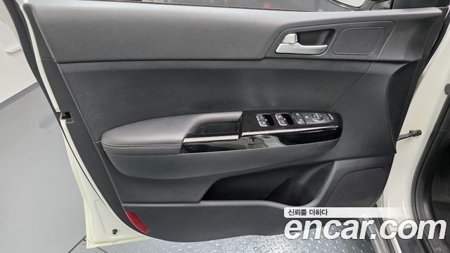 Kia Sportage 2016 — photo 14