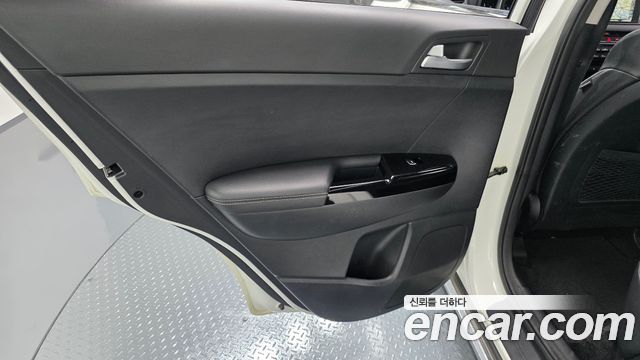 Kia Sportage 2016 — photo 15