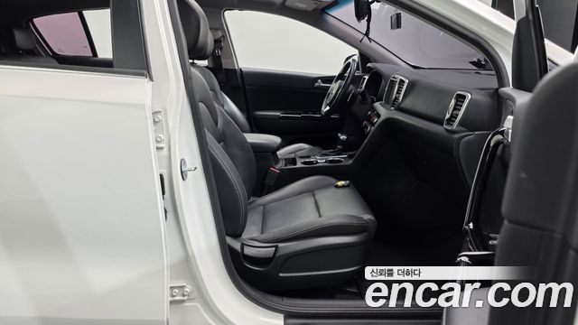 Kia Sportage 2016 — photo 16