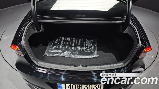 Hyundai Grandeur 2022 — photo 17