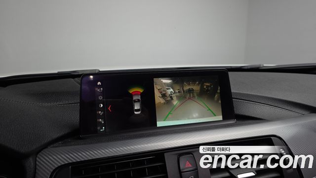 BMW 3-Series 2018 — photo 22